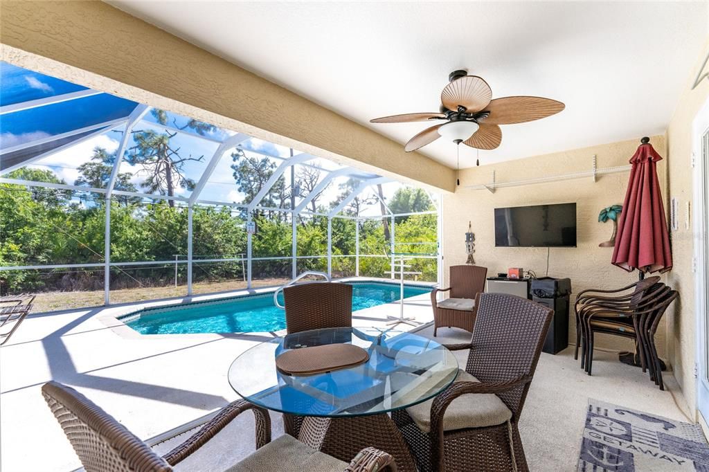 Activo con contrato: $364,900 (3 camas, 2 baños, 1436 Pies cuadrados)