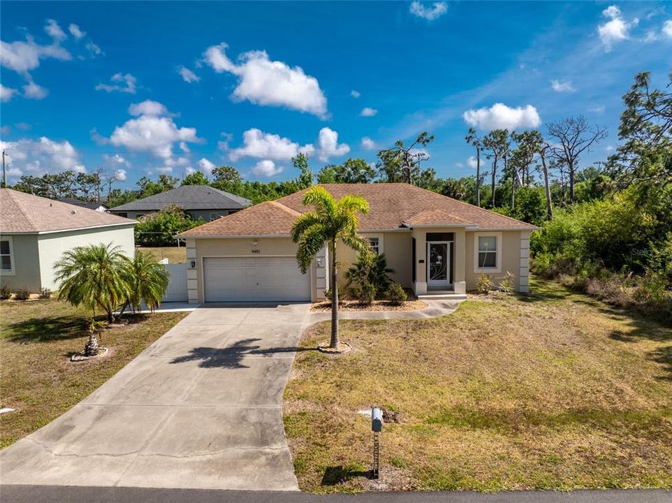 Activo con contrato: $364,900 (3 camas, 2 baños, 1436 Pies cuadrados)