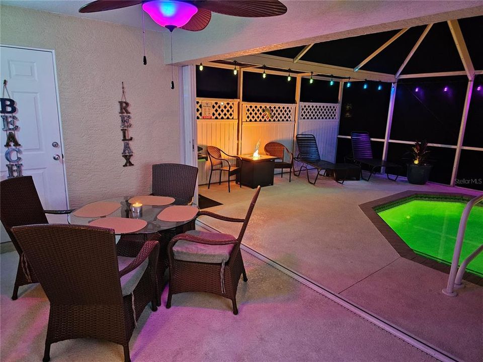 Activo con contrato: $364,900 (3 camas, 2 baños, 1436 Pies cuadrados)