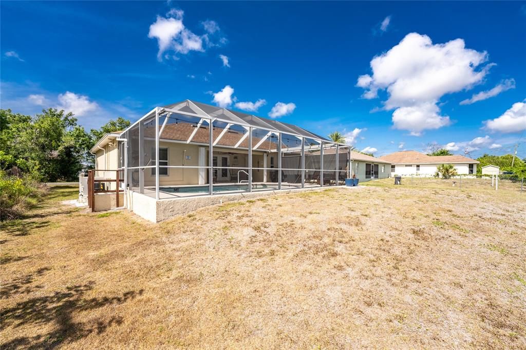 Activo con contrato: $364,900 (3 camas, 2 baños, 1436 Pies cuadrados)