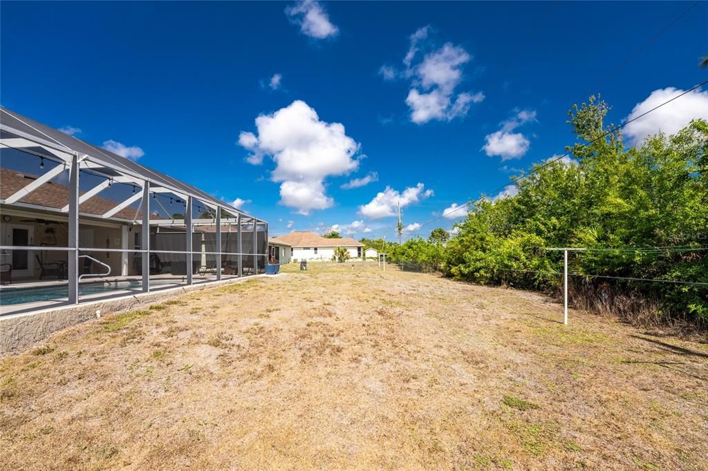 Activo con contrato: $364,900 (3 camas, 2 baños, 1436 Pies cuadrados)