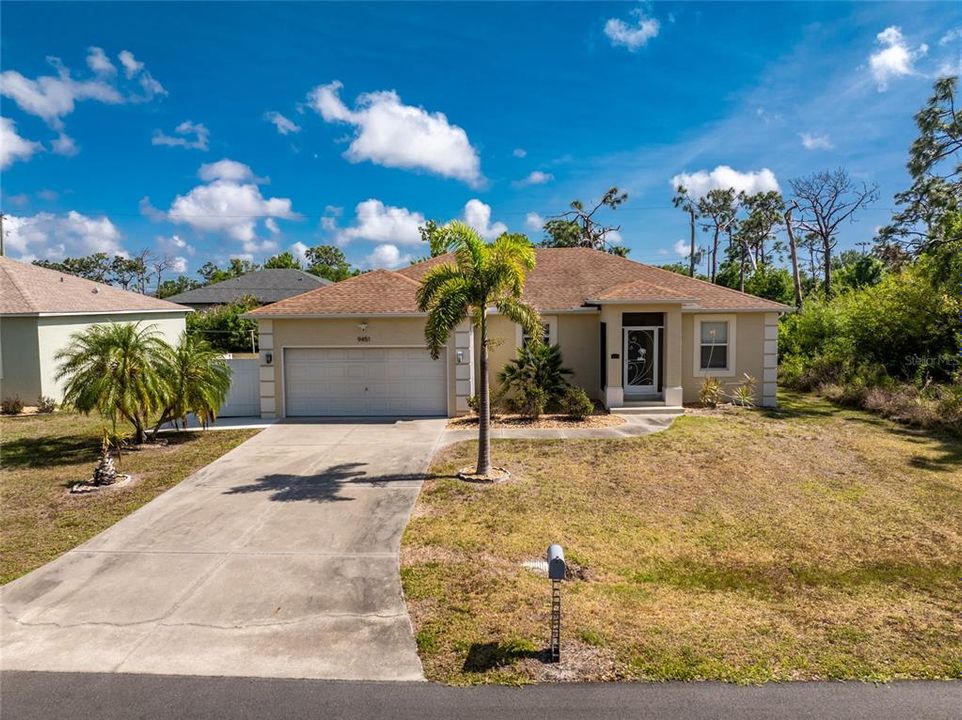 Activo con contrato: $364,900 (3 camas, 2 baños, 1436 Pies cuadrados)