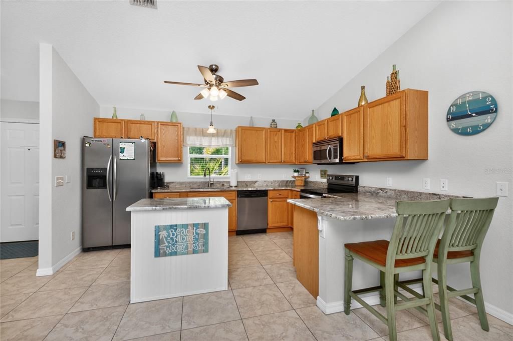 Activo con contrato: $364,900 (3 camas, 2 baños, 1436 Pies cuadrados)