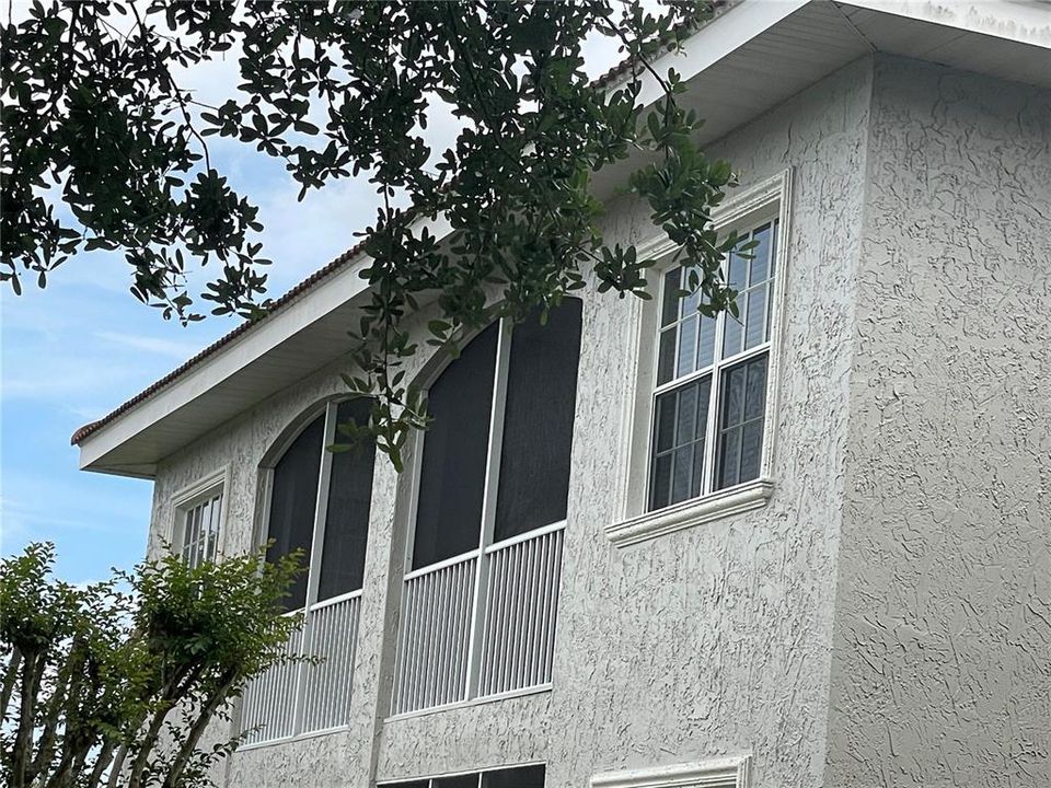 For Sale: $307,500 (2 beds, 2 baths, 1128 Square Feet)