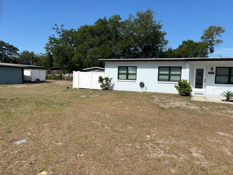 Active With Contract: $430,000 (4 beds, 2 baths, 1339 Square Feet)