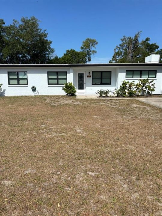 Active With Contract: $430,000 (4 beds, 2 baths, 1339 Square Feet)