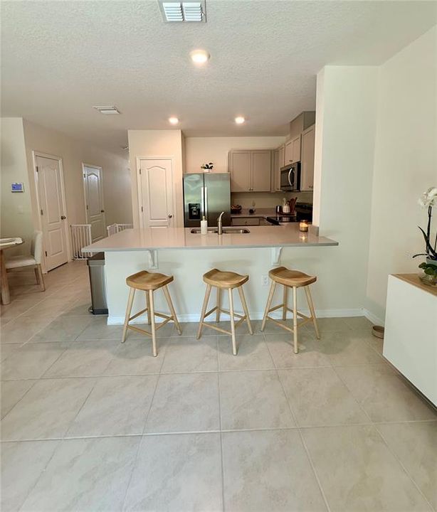 For Sale: $275,000 (3 beds, 2 baths, 1515 Square Feet)