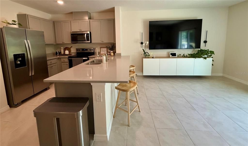 For Sale: $275,000 (3 beds, 2 baths, 1515 Square Feet)