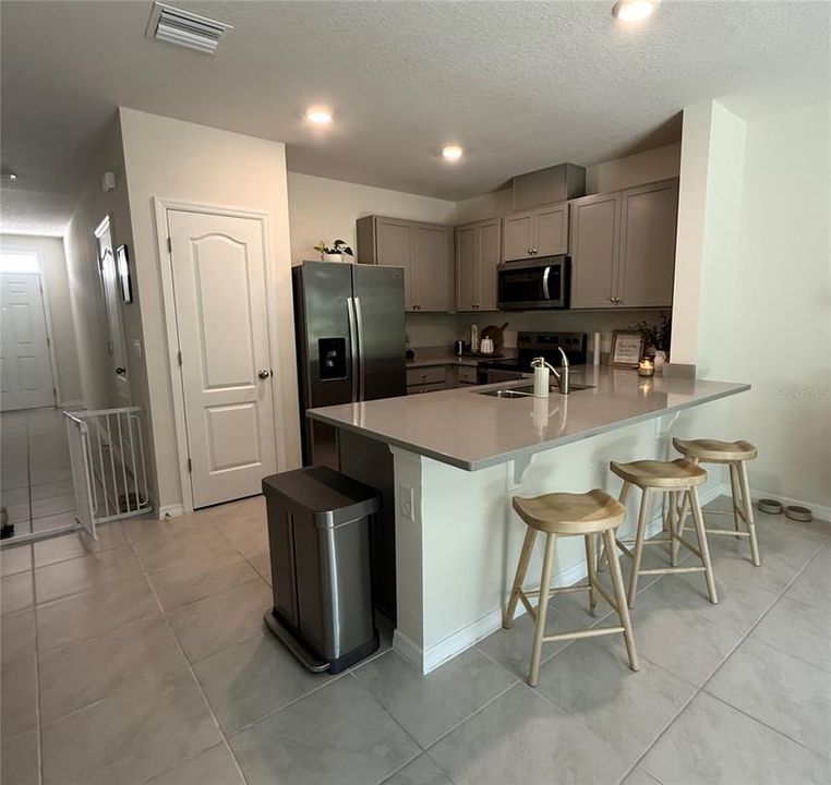 For Sale: $275,000 (3 beds, 2 baths, 1515 Square Feet)