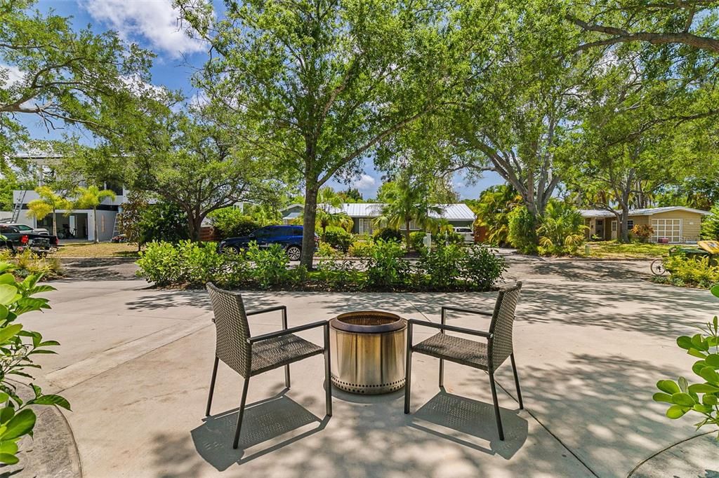 En Venta: $1,575,000 (4 camas, 3 baños, 2757 Pies cuadrados)