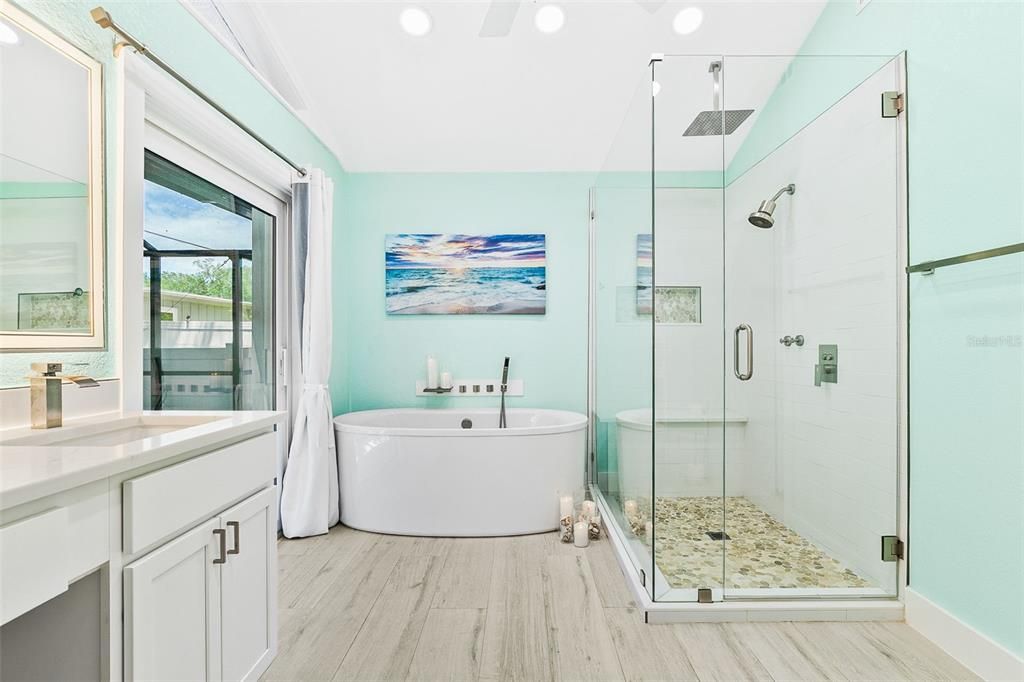En Venta: $1,575,000 (4 camas, 3 baños, 2757 Pies cuadrados)