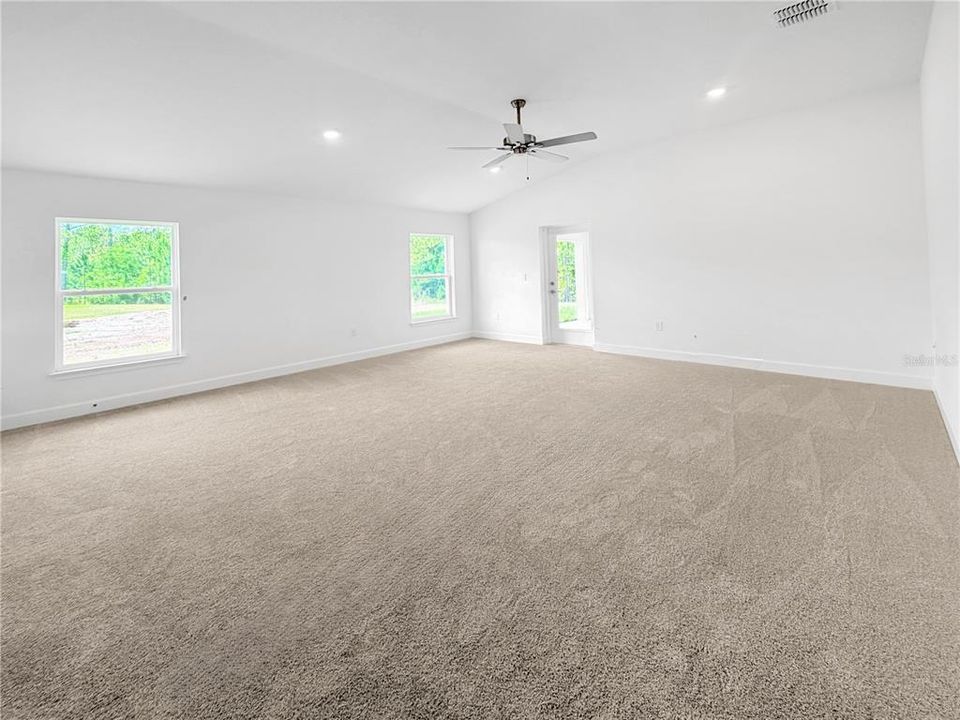 En Venta: $406,900 (3 camas, 2 baños, 1780 Pies cuadrados)