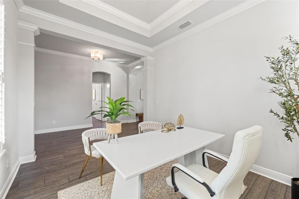 Active With Contract: $565,000 (3 beds, 3 baths, 2302 Square Feet)