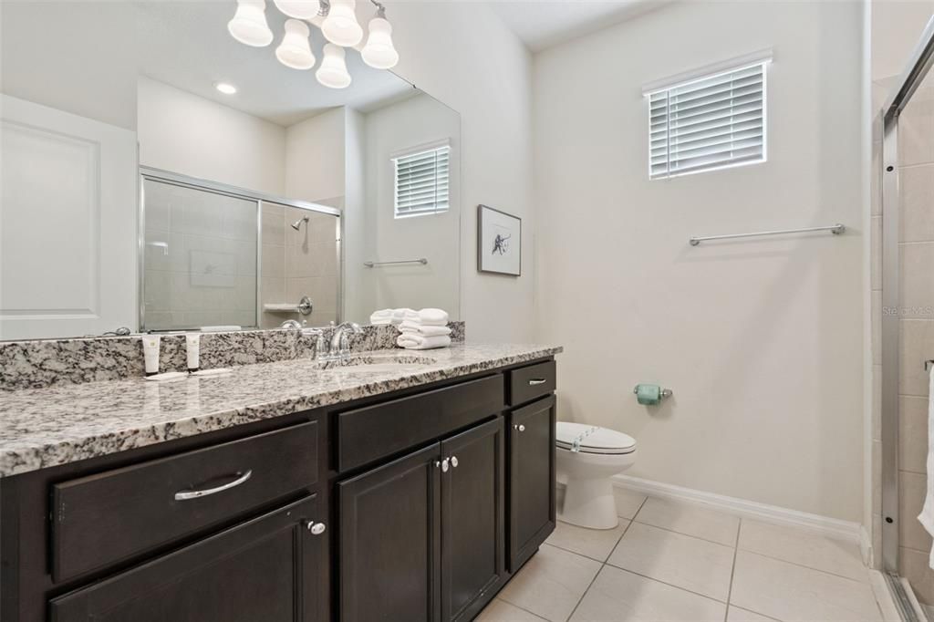 For Sale: $850,000 (10 beds, 8 baths, 4399 Square Feet)