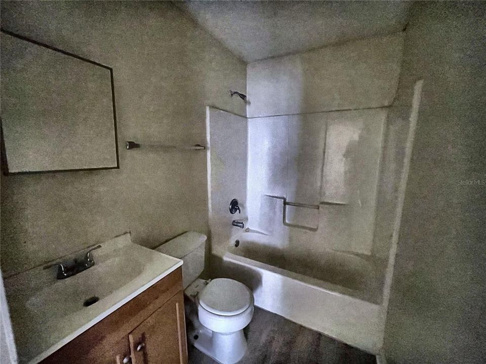 For Sale: $105,000 (3 beds, 2 baths, 1143 Square Feet)