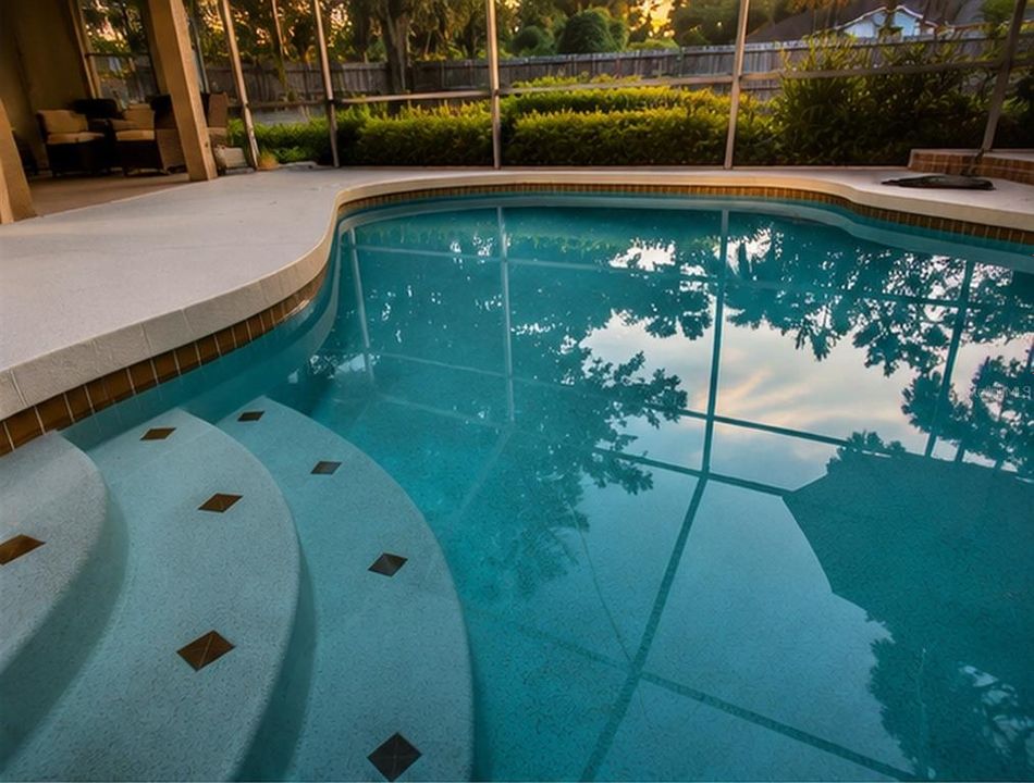 Activo con contrato: $609,900 (3 camas, 2 baños, 2047 Pies cuadrados)