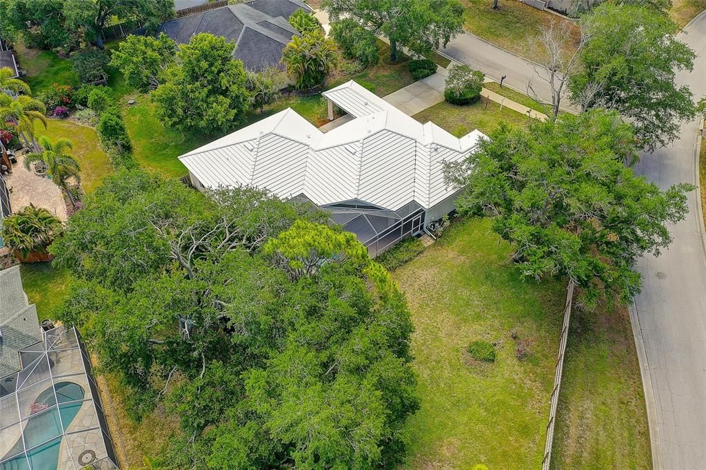 Activo con contrato: $609,900 (3 camas, 2 baños, 2047 Pies cuadrados)