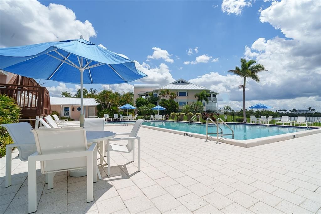 For Sale: $719,000 (2 beds, 2 baths, 1287 Square Feet)