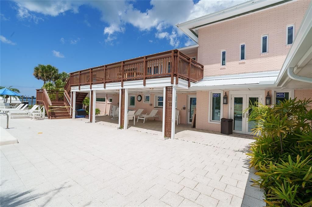 For Sale: $719,000 (2 beds, 2 baths, 1287 Square Feet)