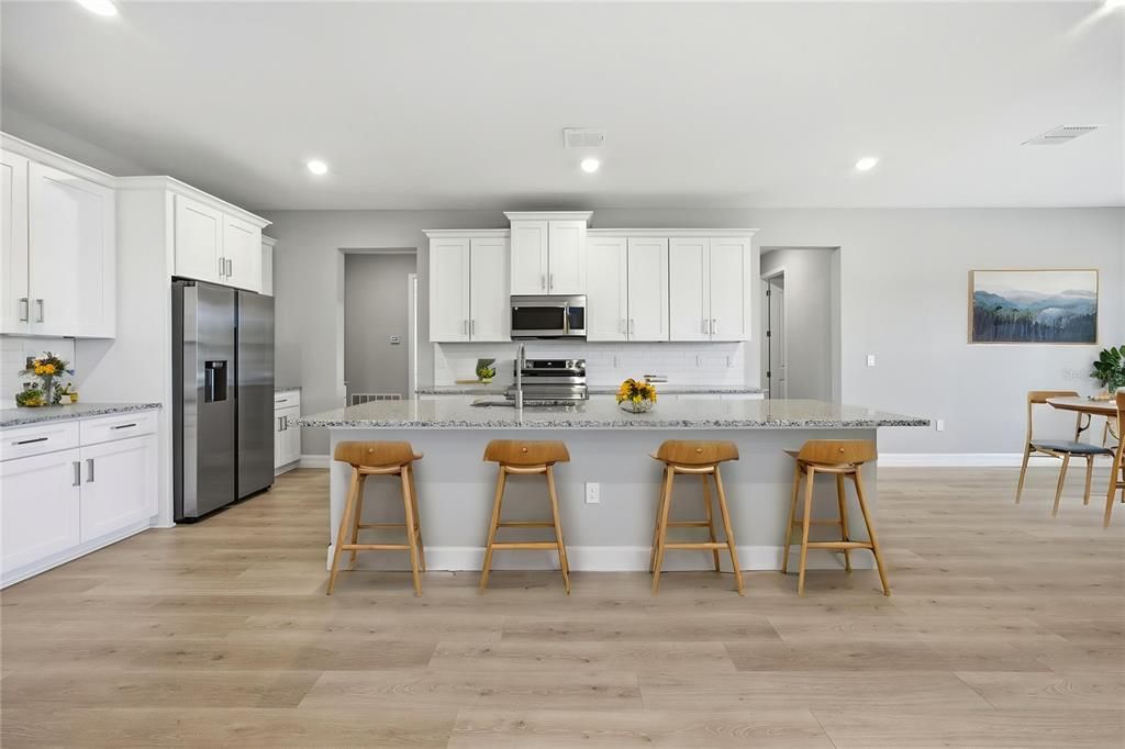 En Venta: $494,500 (4 camas, 3 baños, 2478 Pies cuadrados)