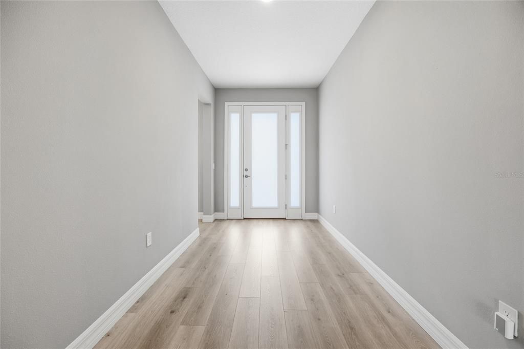 En Venta: $494,500 (4 camas, 3 baños, 2478 Pies cuadrados)