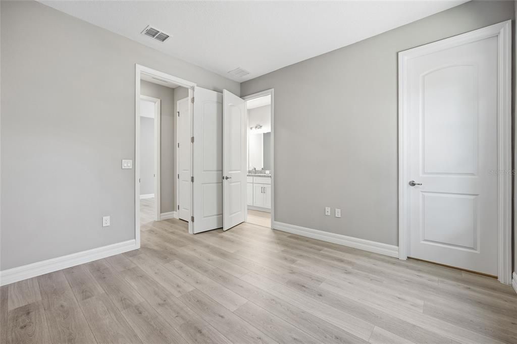 En Venta: $494,500 (4 camas, 3 baños, 2478 Pies cuadrados)
