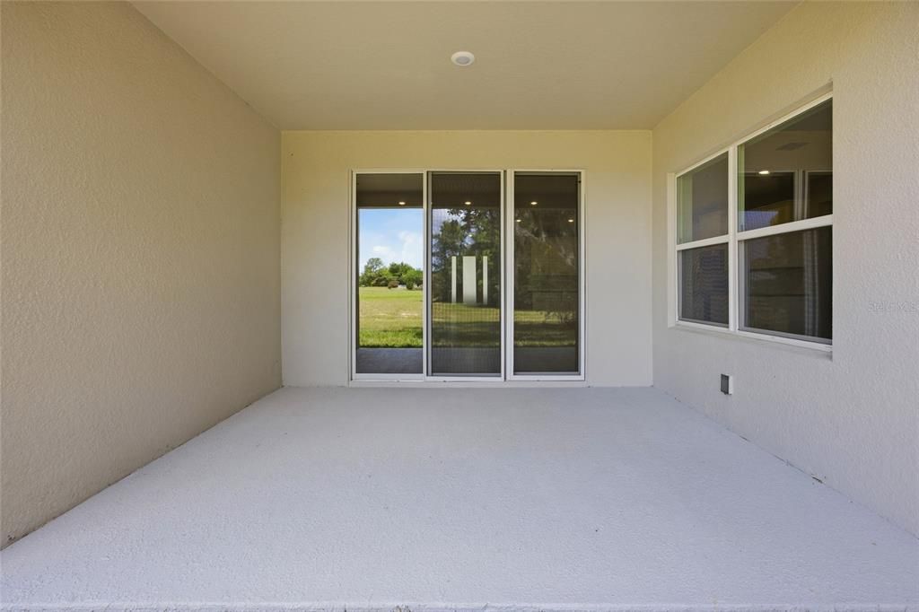 En Venta: $494,500 (4 camas, 3 baños, 2478 Pies cuadrados)
