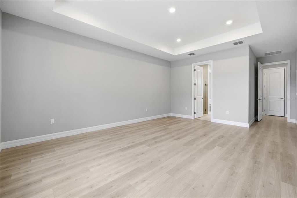 En Venta: $494,500 (4 camas, 3 baños, 2478 Pies cuadrados)