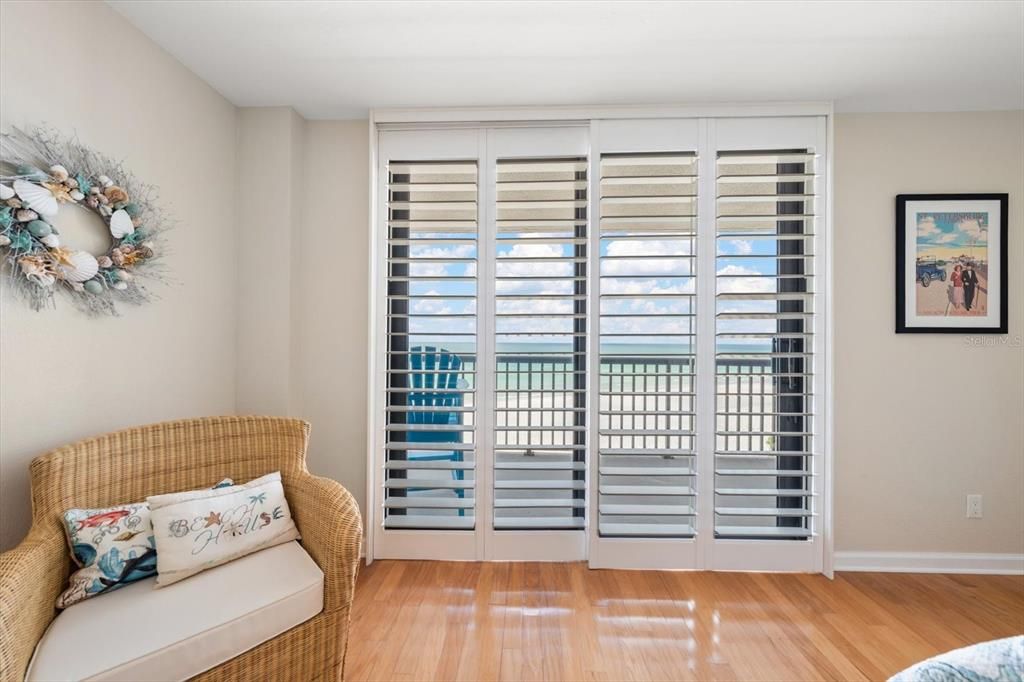 For Sale: $995,000 (2 beds, 2 baths, 1610 Square Feet)