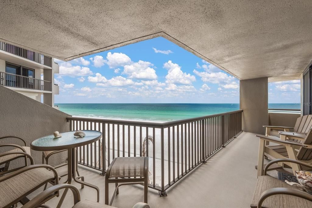For Sale: $995,000 (2 beds, 2 baths, 1610 Square Feet)