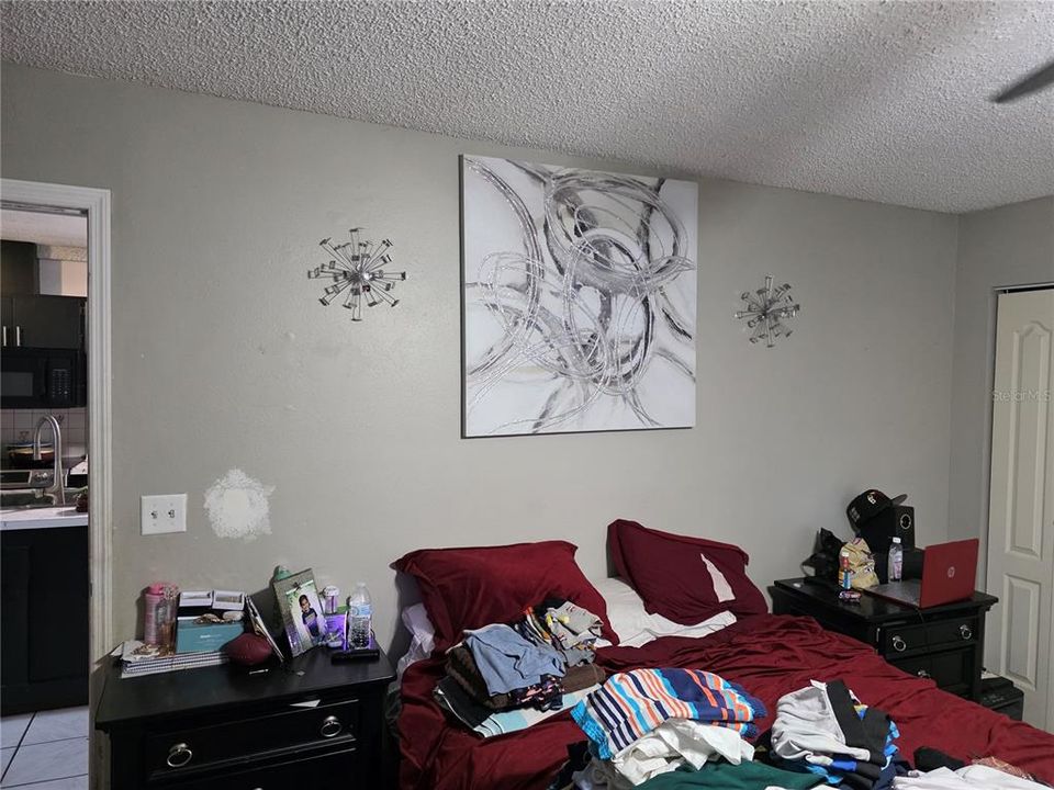For Sale: $325,000 (3 beds, 2 baths, 1684 Square Feet)