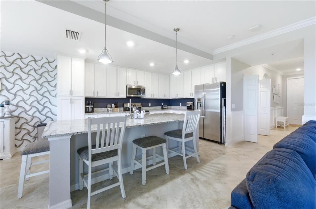 For Sale: $237,000 (2 beds, 2 baths, 1198 Square Feet)