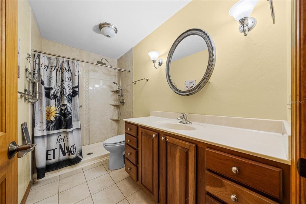 For Sale: $750,000 (3 beds, 2 baths, 2607 Square Feet)