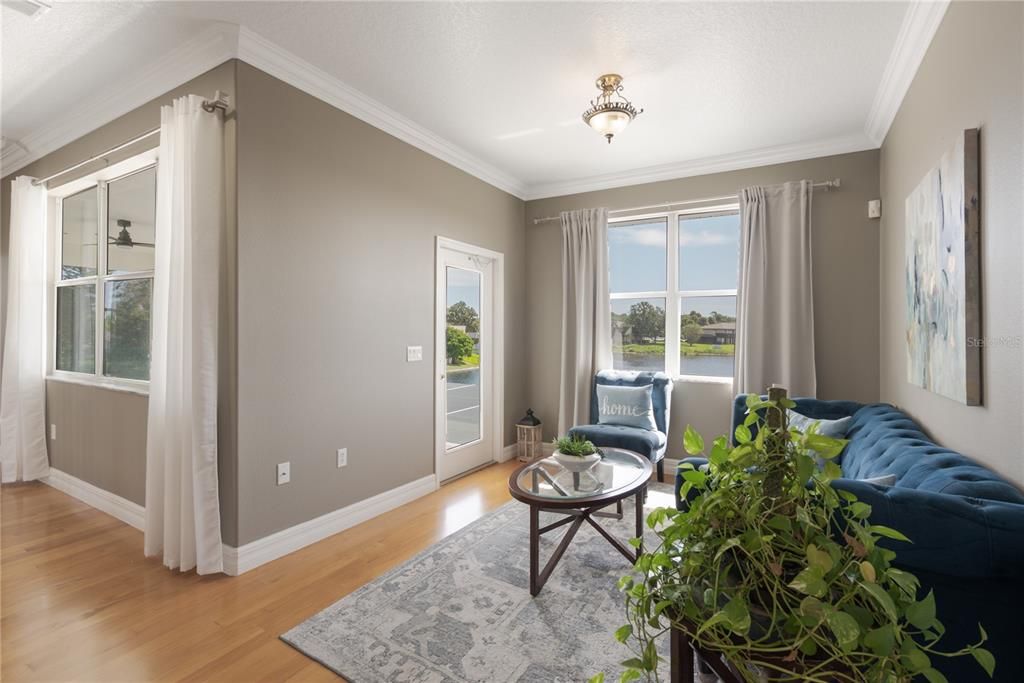 For Sale: $1,380,000 (6 beds, 4 baths, 4084 Square Feet)