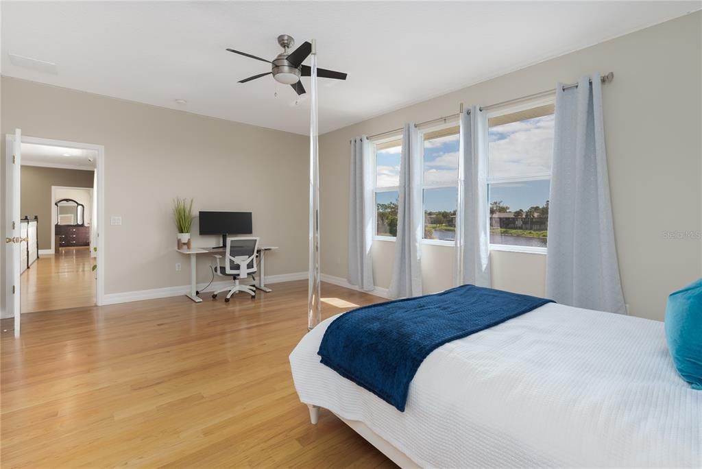 For Sale: $1,380,000 (6 beds, 4 baths, 4084 Square Feet)