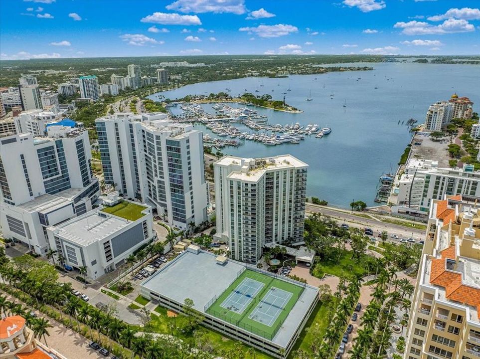 For Sale: $1,285,000 (2 beds, 2 baths, 1736 Square Feet)