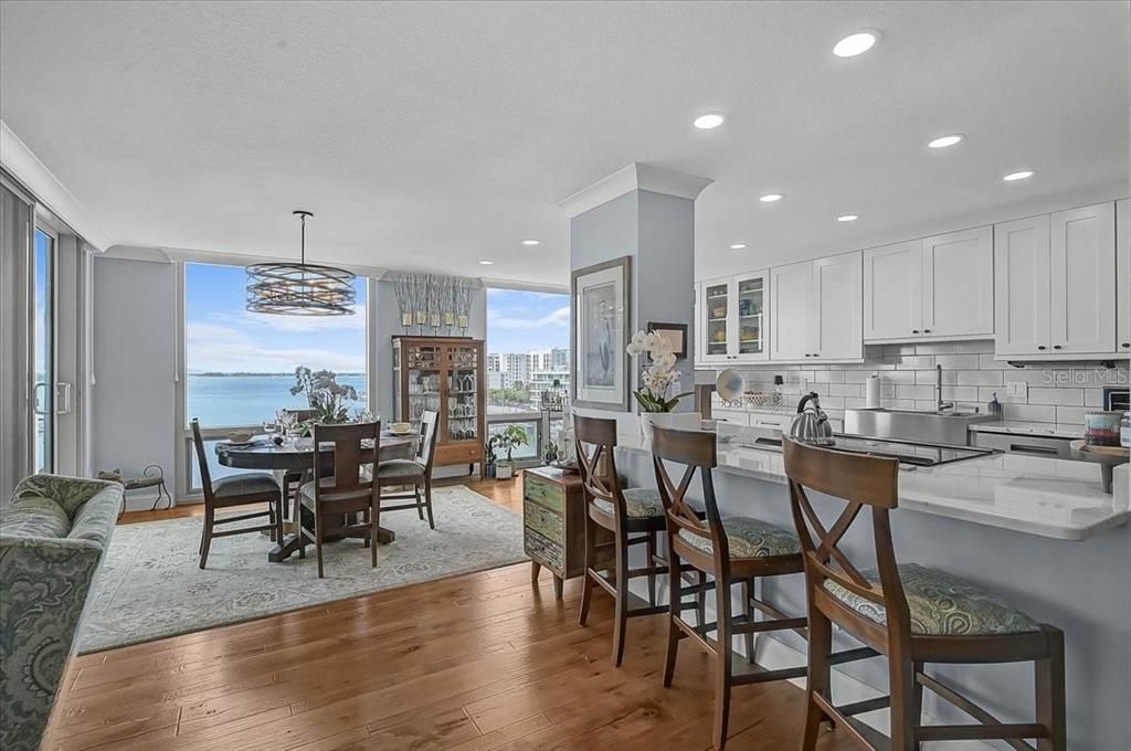 For Sale: $1,285,000 (2 beds, 2 baths, 1736 Square Feet)