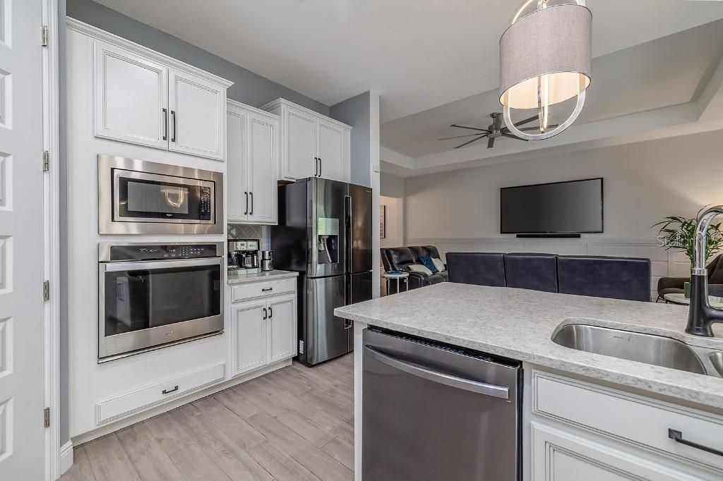 For Sale: $724,900 (4 beds, 3 baths, 2735 Square Feet)