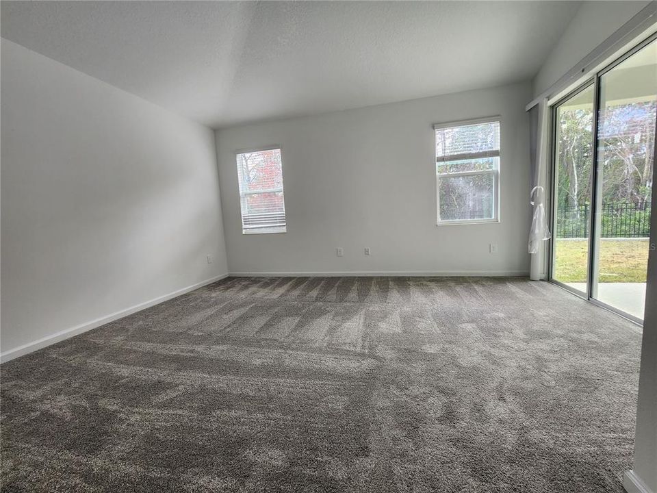 En Renta: $2,550 (4 camas, 3 baños, 2599 Pies cuadrados)