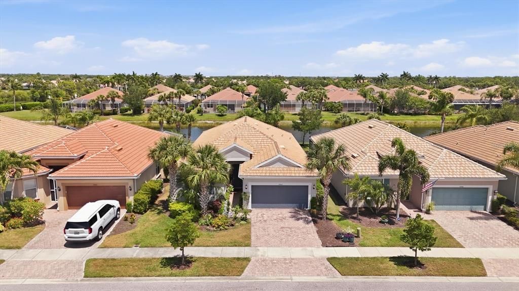 For Sale: $589,900 (2 beds, 2 baths, 2178 Square Feet)