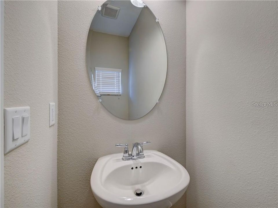 В аренду: $2,050 (3 спален, 2 ванн, 1525 Квадратных фут)