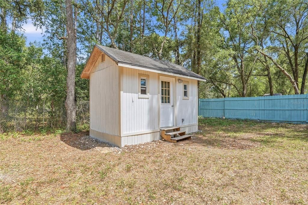 Activo con contrato: $269,900 (4 camas, 2 baños, 1400 Pies cuadrados)