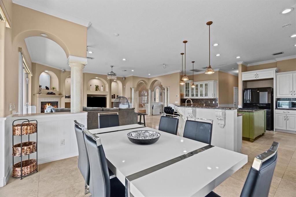 For Sale: $3,100,000 (7 beds, 5 baths, 4967 Square Feet)