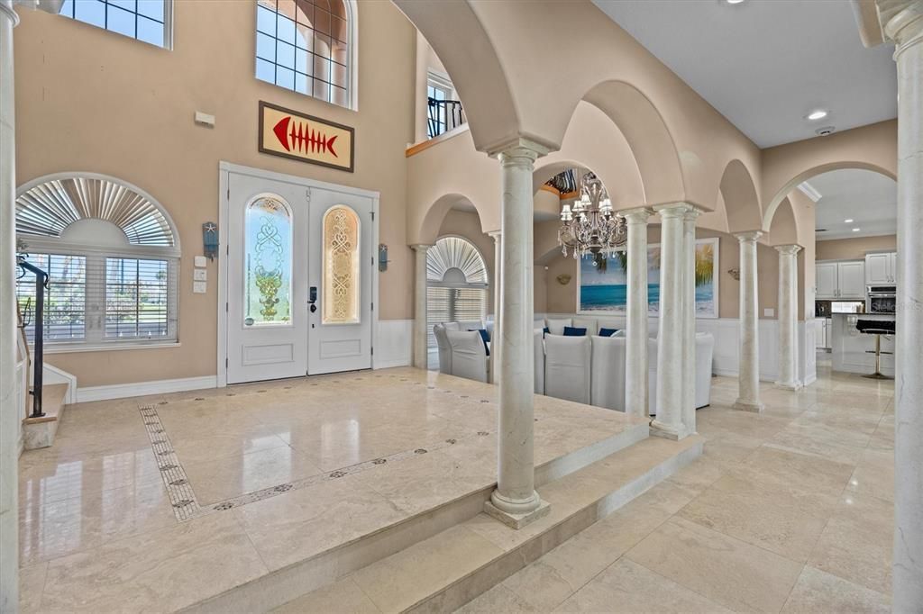 For Sale: $3,100,000 (7 beds, 5 baths, 4967 Square Feet)