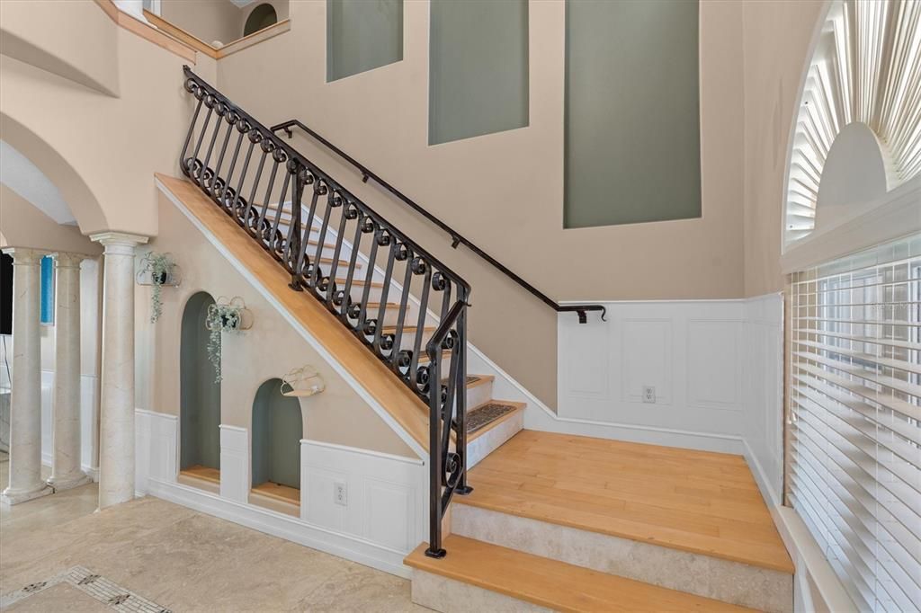 For Sale: $3,100,000 (7 beds, 5 baths, 4967 Square Feet)