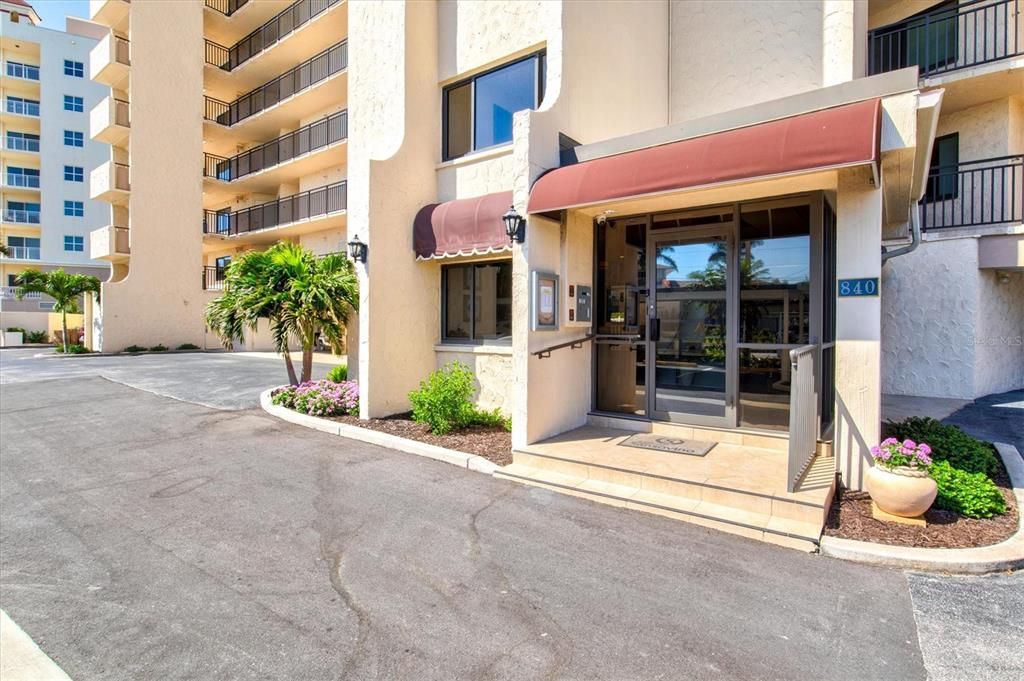 For Sale: $1,275,000 (2 beds, 2 baths, 1515 Square Feet)