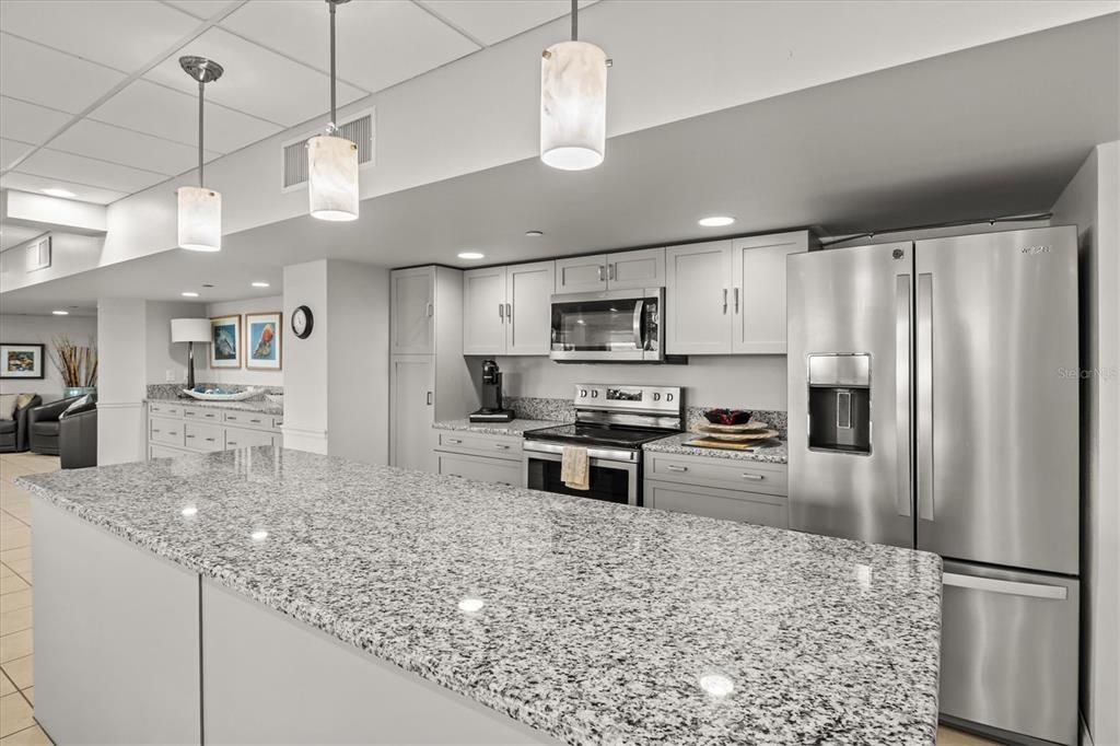 For Sale: $1,275,000 (2 beds, 2 baths, 1515 Square Feet)