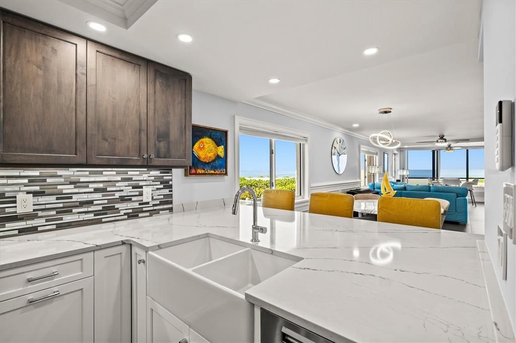 For Sale: $1,275,000 (2 beds, 2 baths, 1515 Square Feet)