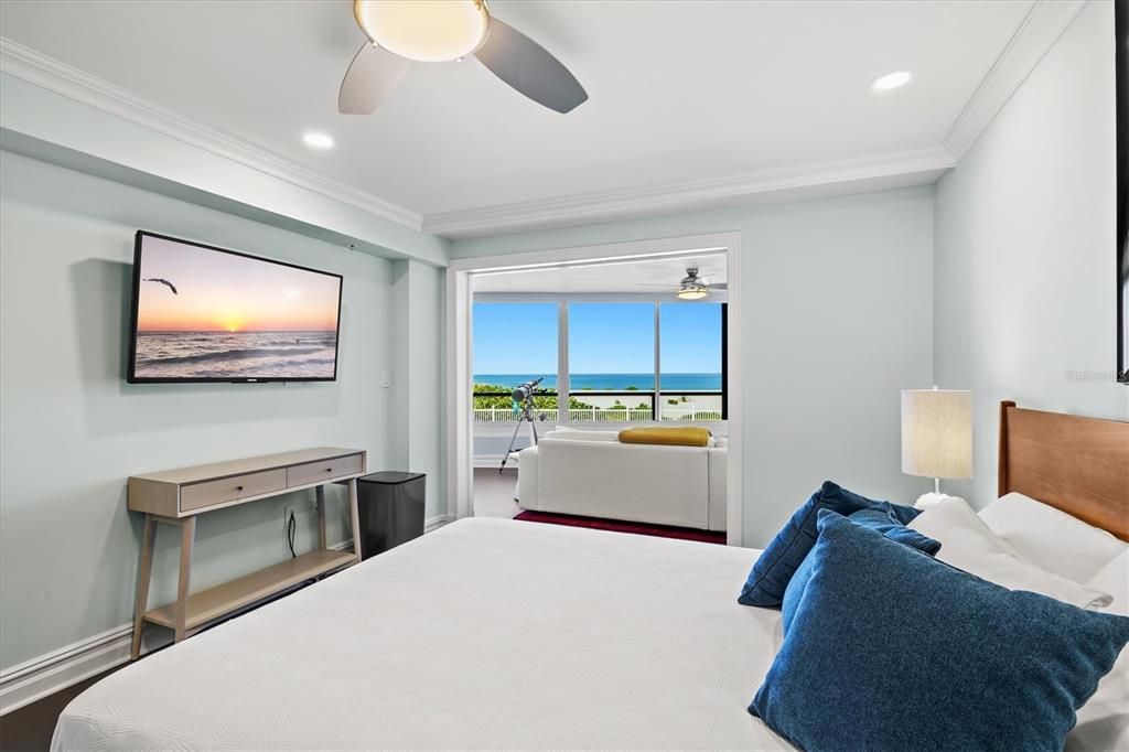 For Sale: $1,275,000 (2 beds, 2 baths, 1515 Square Feet)
