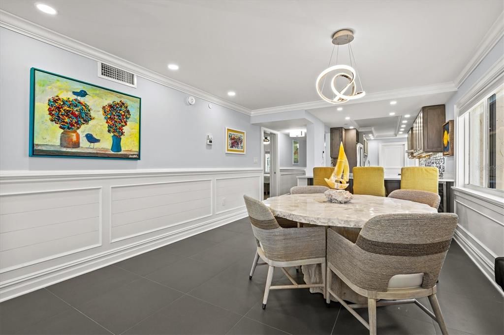 For Sale: $1,275,000 (2 beds, 2 baths, 1515 Square Feet)